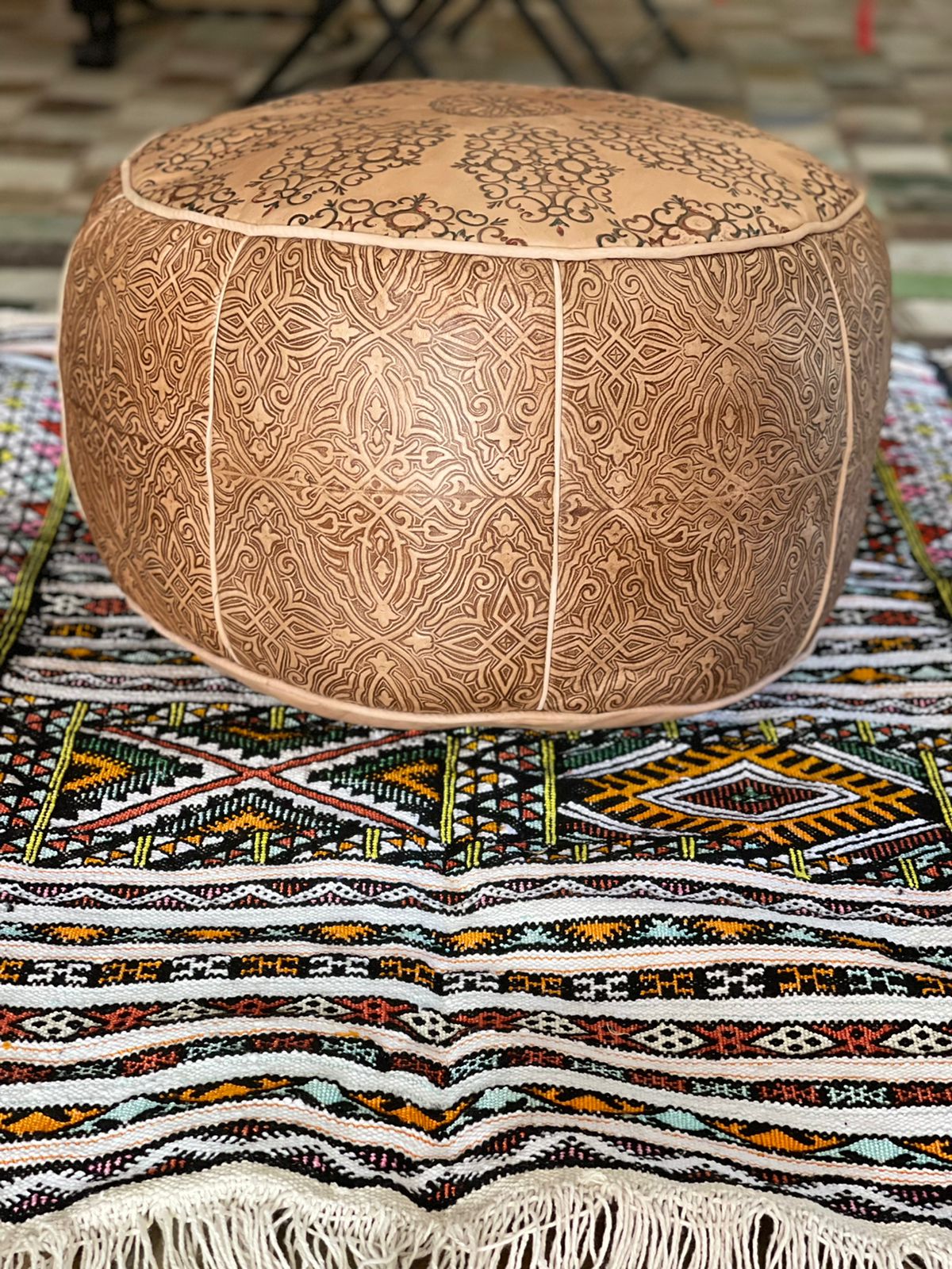 Pouf marron khmissa