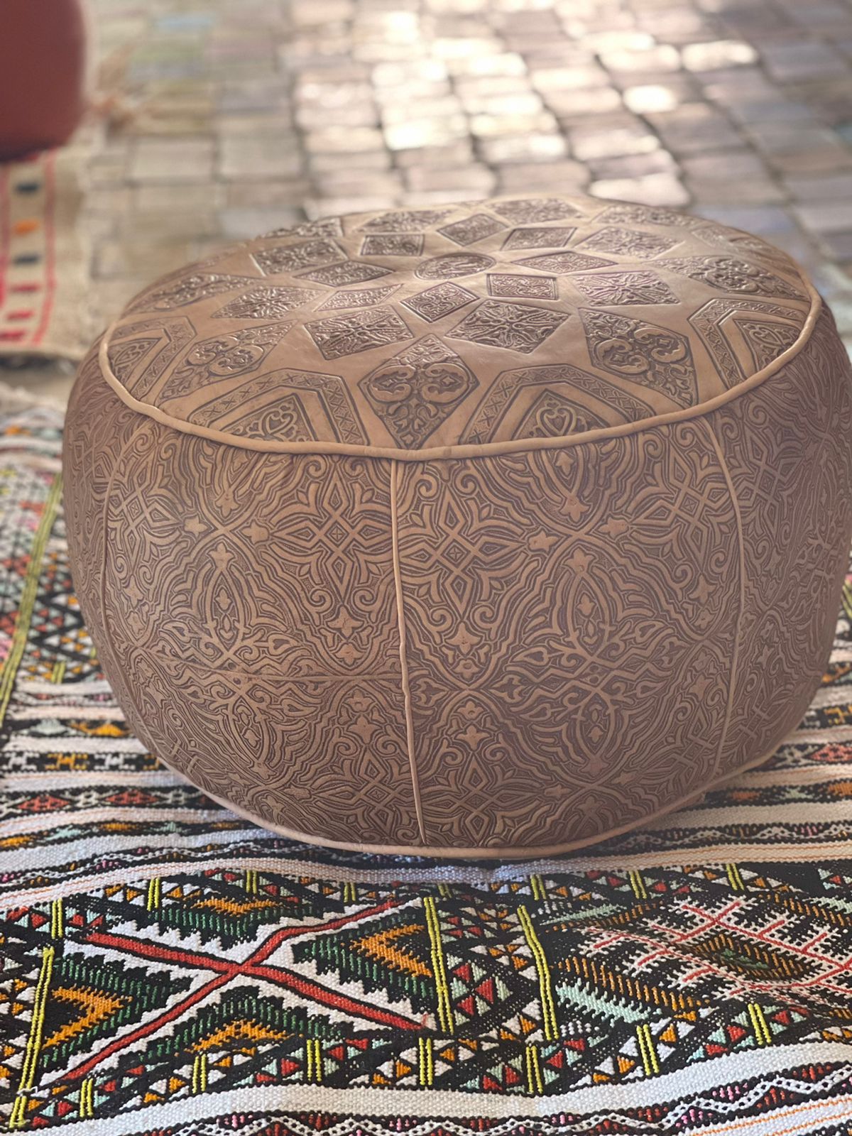 Pouf marron Geo