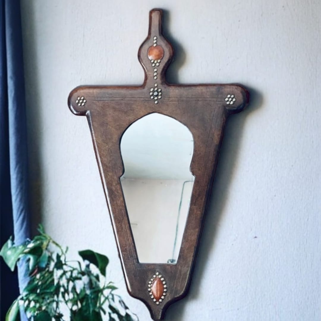 Miroir Fibule en cuir marron