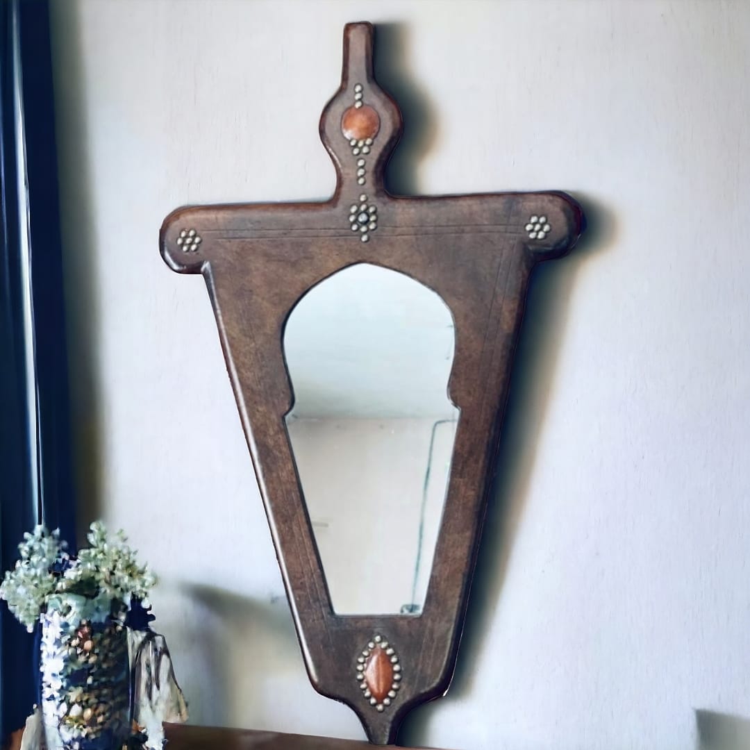 Miroir Fibule en cuir marron