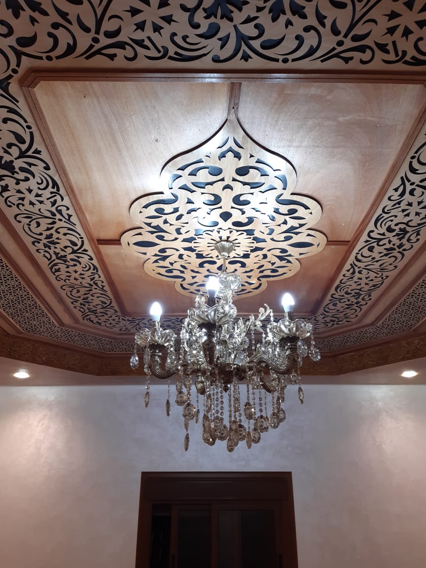 Plafond en bois artisanal pour salon (Prix en m²)