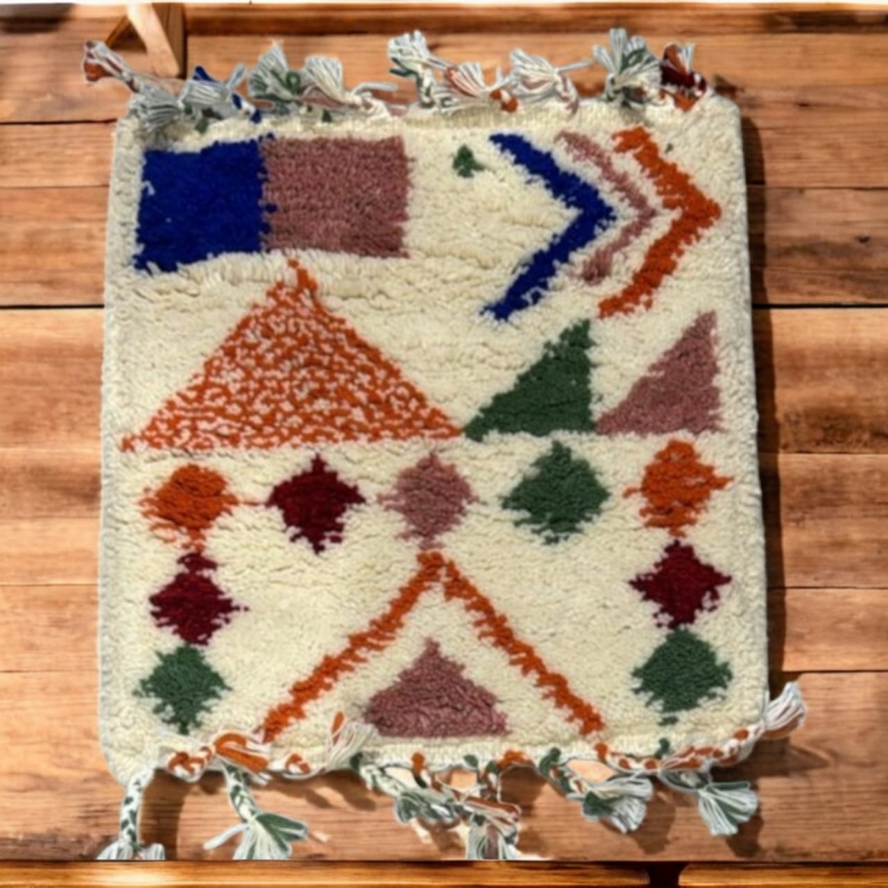 Tapis Berbère Traditionnel – Tissé à la Main