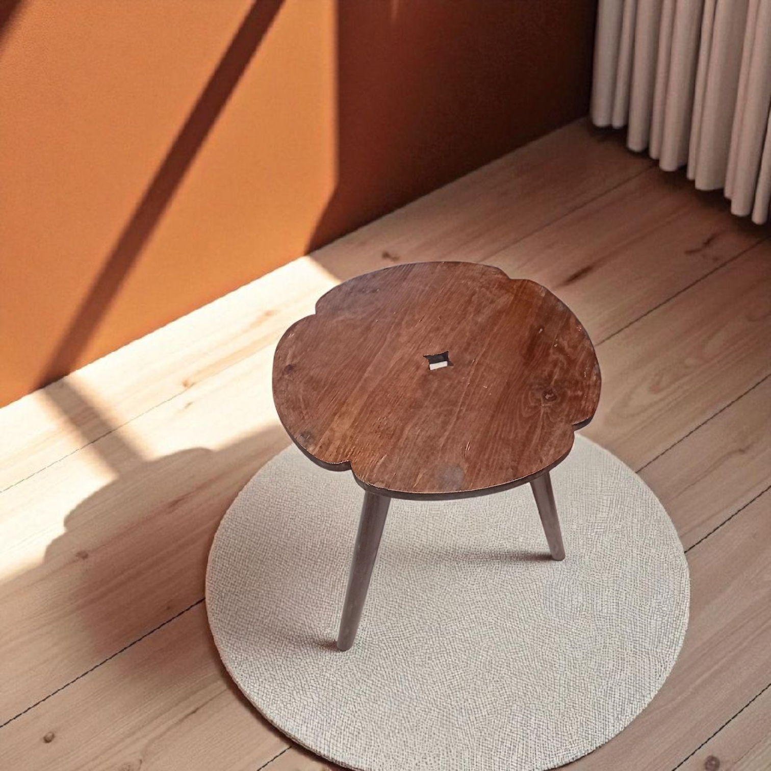 Série de 3 tables en bois massif
