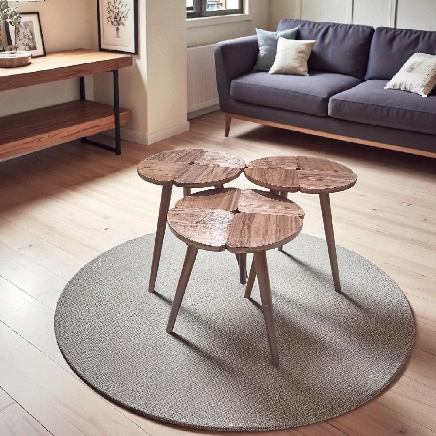 Série de 3 tables rondes en bois finition noyer