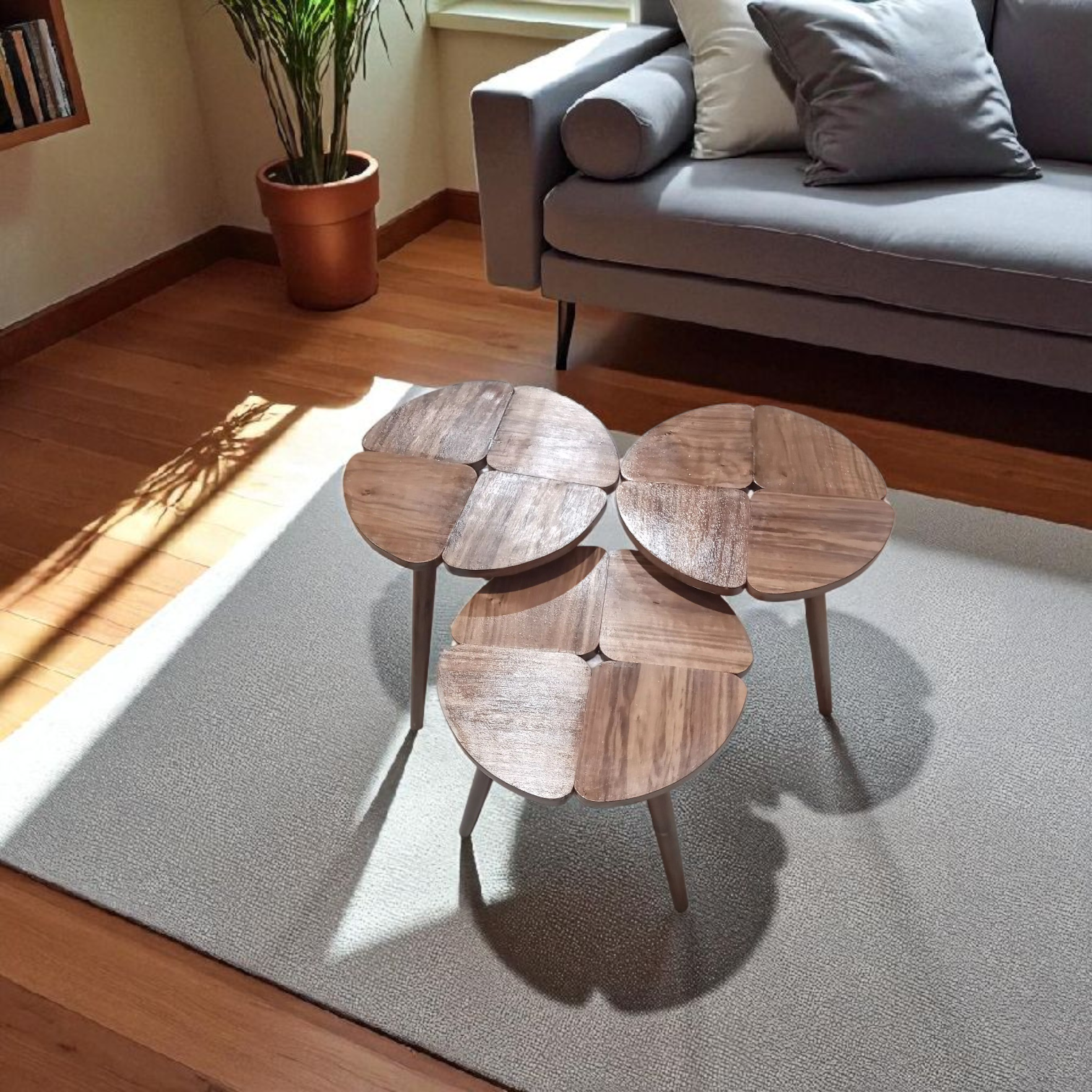 Série de 3 tables rondes en bois finition noyer