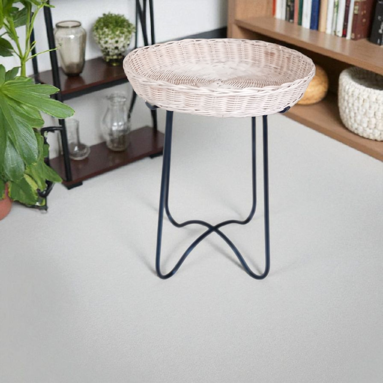 Tables en rotin tressé naturel
