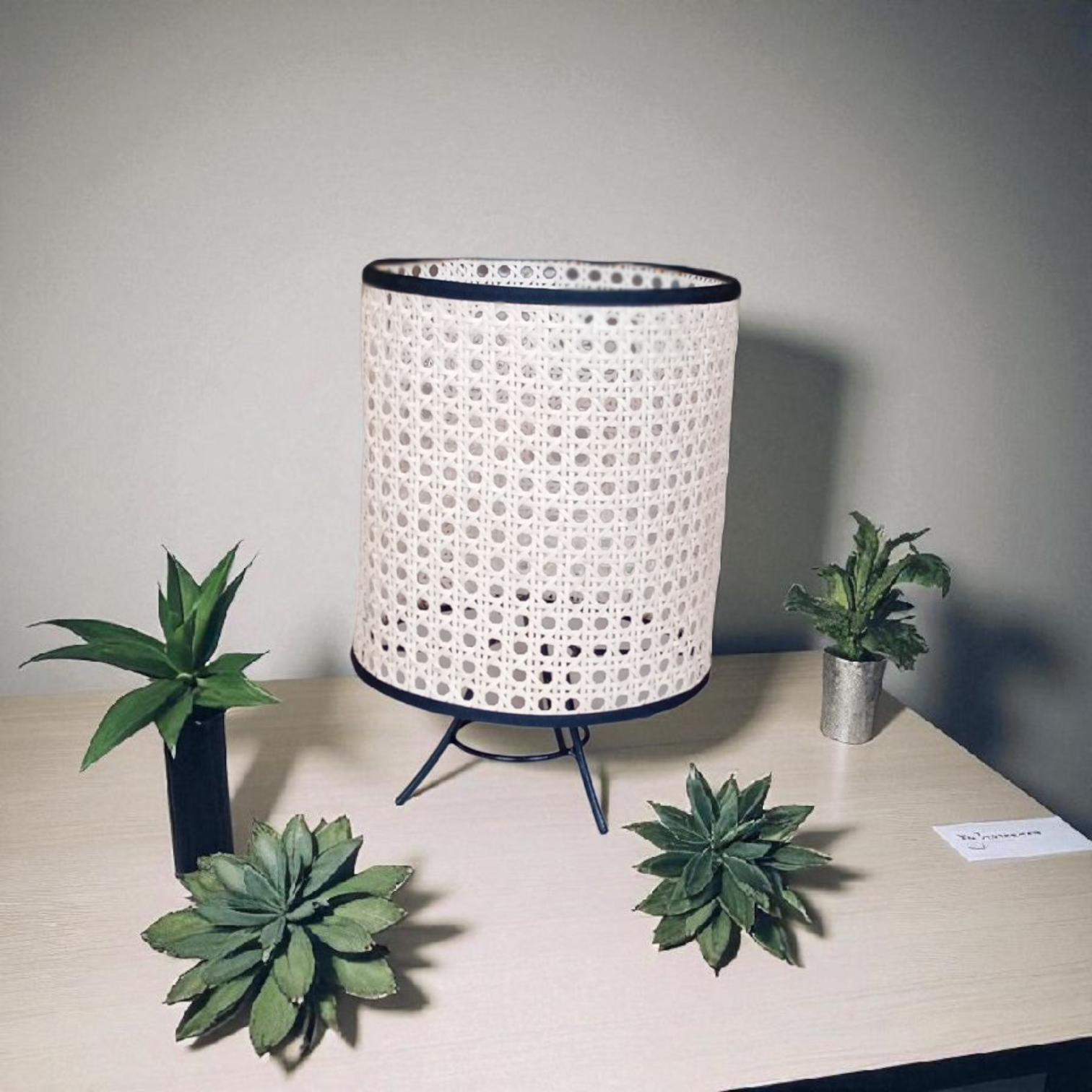 Lampe fer & cannage artisanal
