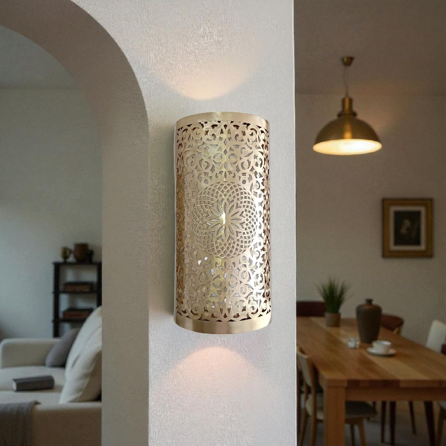 Applique Murale Marocaine Cylindrique en Cuivre Ajouré