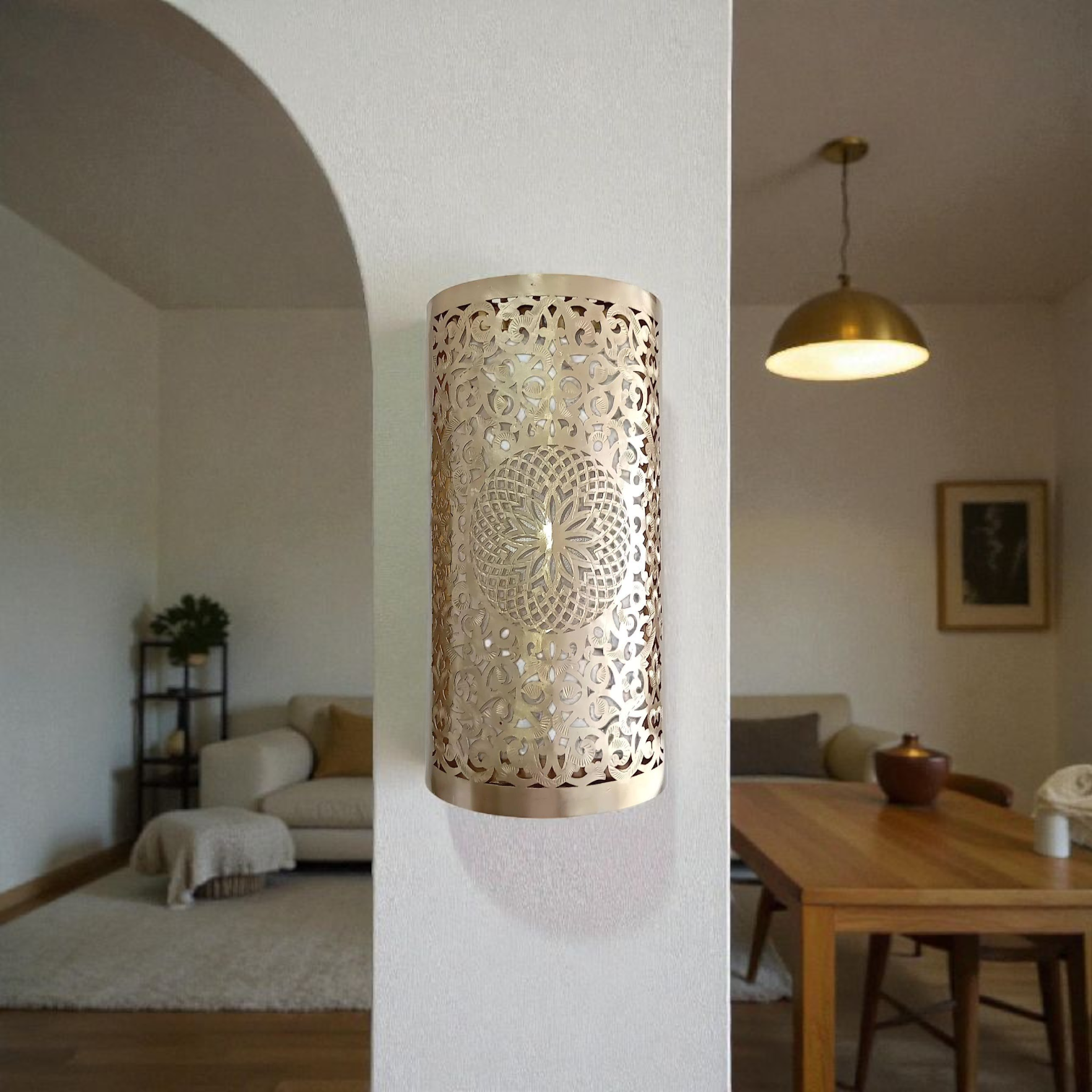 Applique Murale Marocaine Cylindrique en Cuivre Ajouré