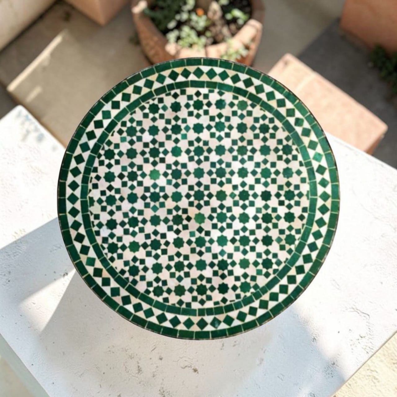 Pack Fontaine Artisanale en Zellij Beldi & Table Ronde avec Pied en Fer
